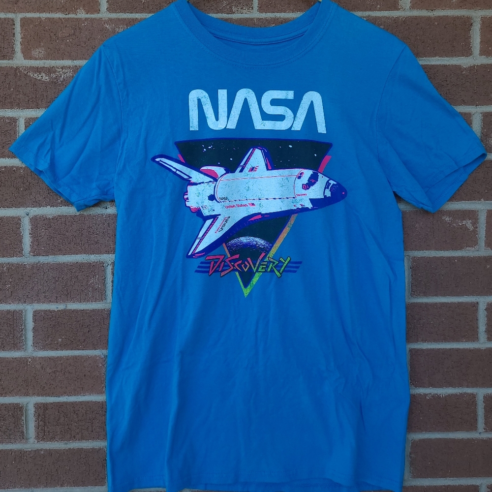 🚀NASA - Blue Discovery Shuttle T-Shirt - Size M
